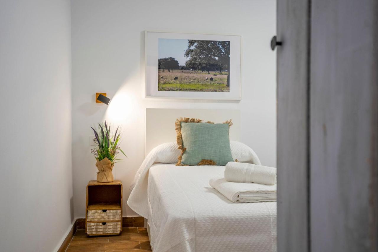 Apartamento Berrocala กาเซเรส ภายนอก รูปภาพ